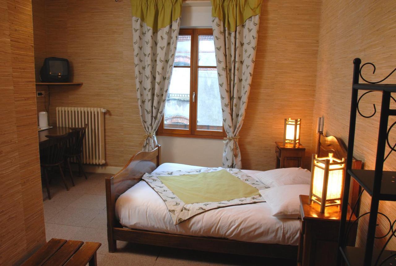 Hotel Des Cotes De Meuse Saint-Maurice-sous-les-Côtes Екстериор снимка