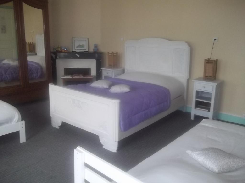 Hotel Des Cotes De Meuse Saint-Maurice-sous-les-Côtes Екстериор снимка